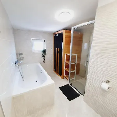 Apartment White House