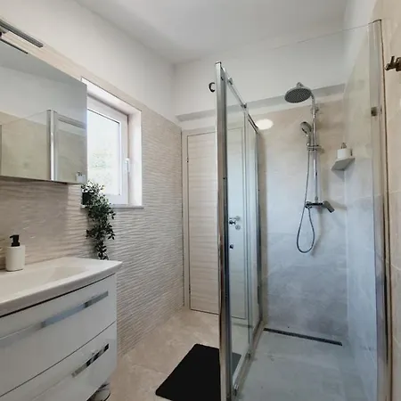 Apartment White House
